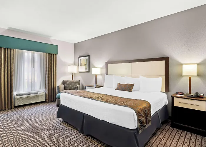 Best Western Plus - Magee Inn & Suites